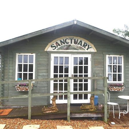 Owls Nest Log Cabin Morpeth Buitenkant foto
