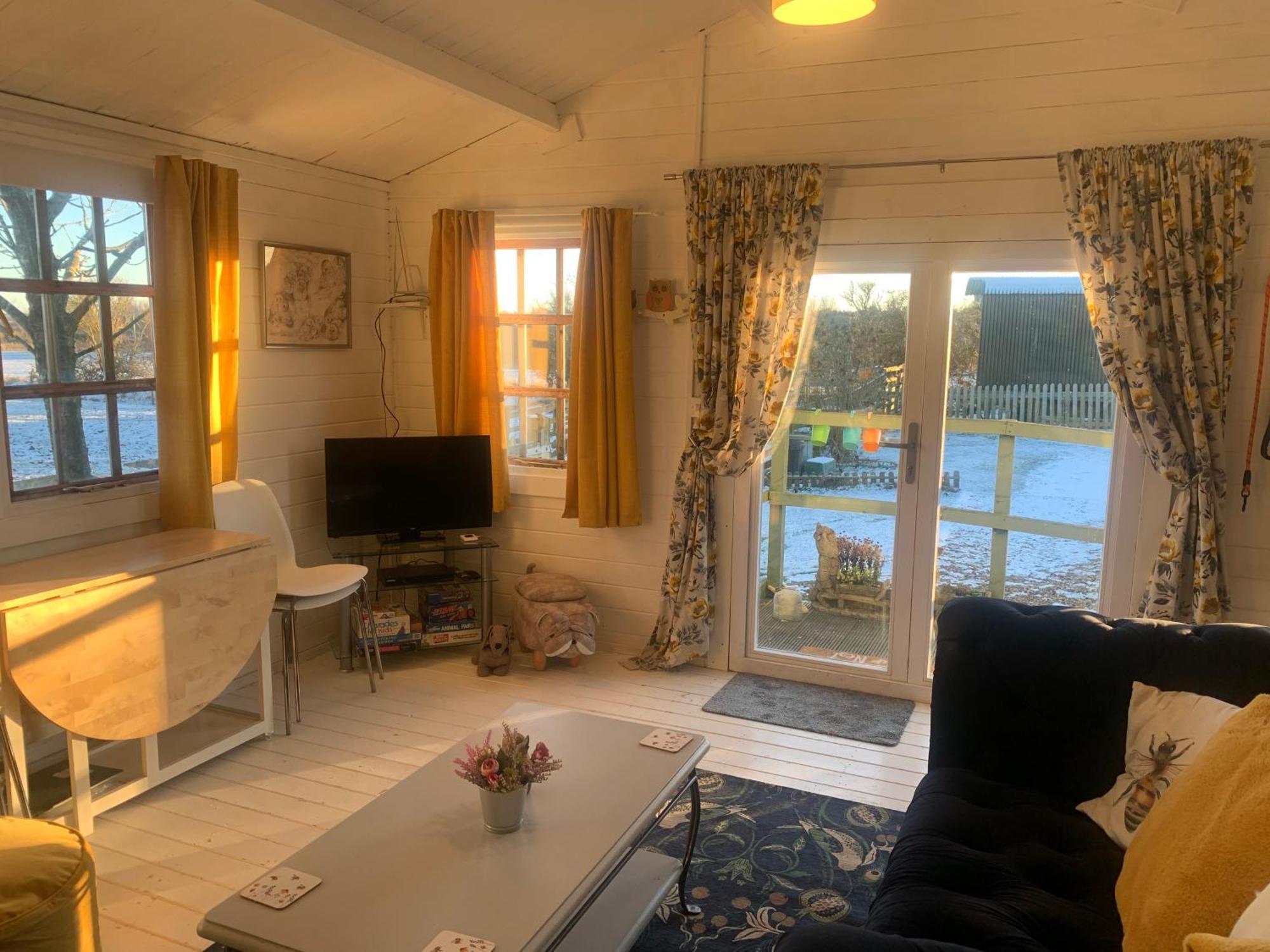 Owls Nest Log Cabin Morpeth Buitenkant foto